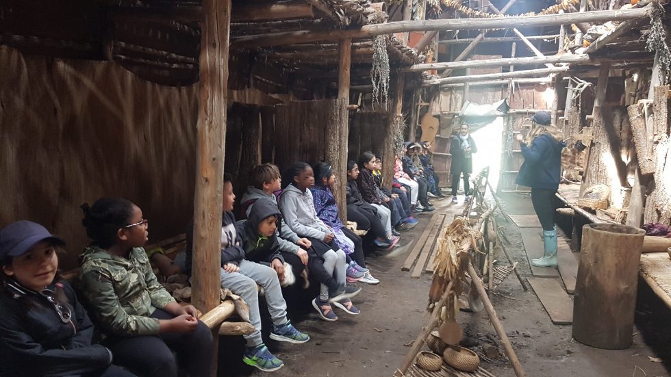 Sortie au village iroquoien École SaintGrégoireleGrand