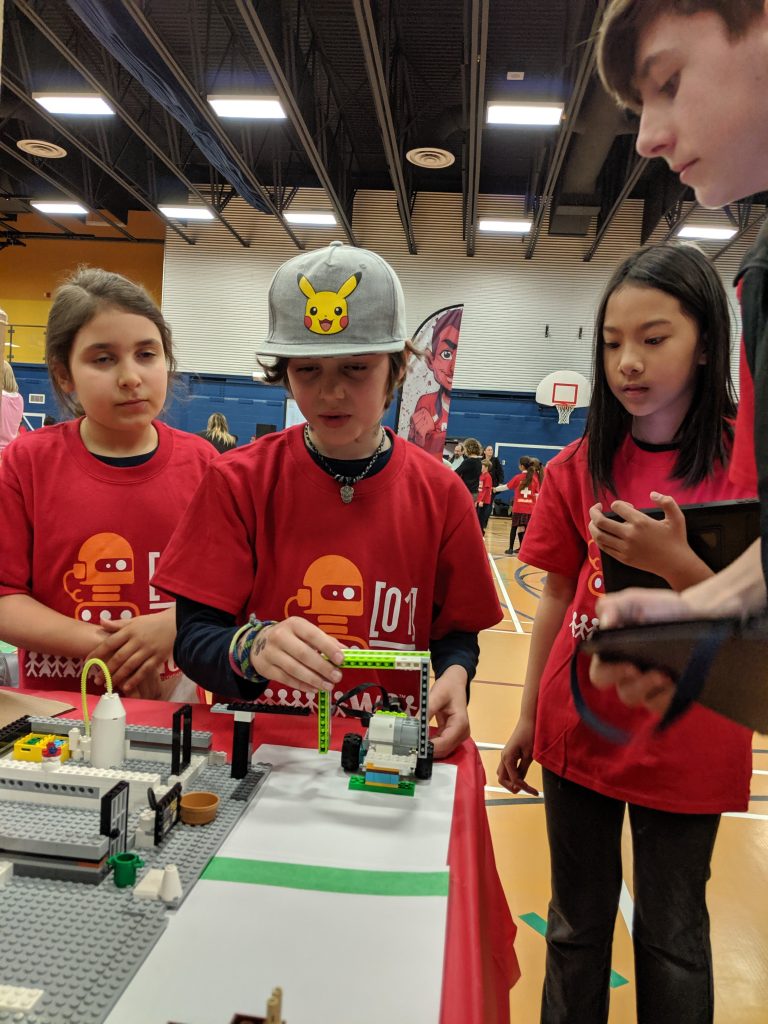 Compétition de robotique Zone01 2019 École SaintGrégoireleGrand