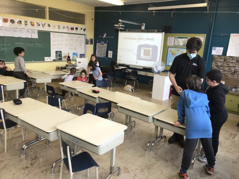 Activité Fusion Jeunesse avec le groupe 121 École SaintGrégoireleGrand